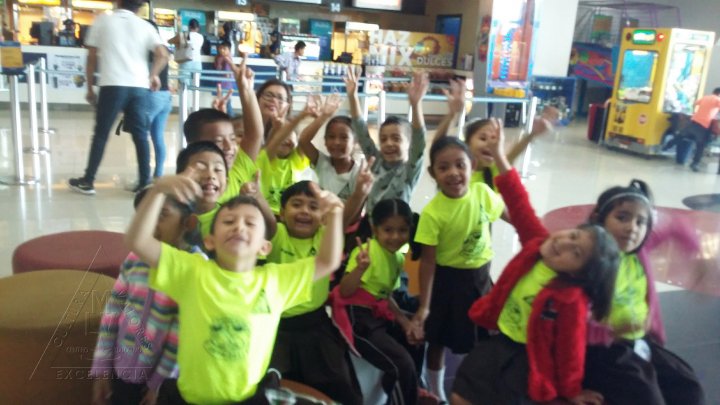 Centro Educativo Miguel Lara Vasallo Alumnos graduados