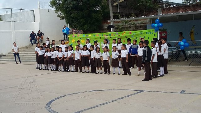 Centro Educativo Miguel Lara Vasallo Día del padre 2018